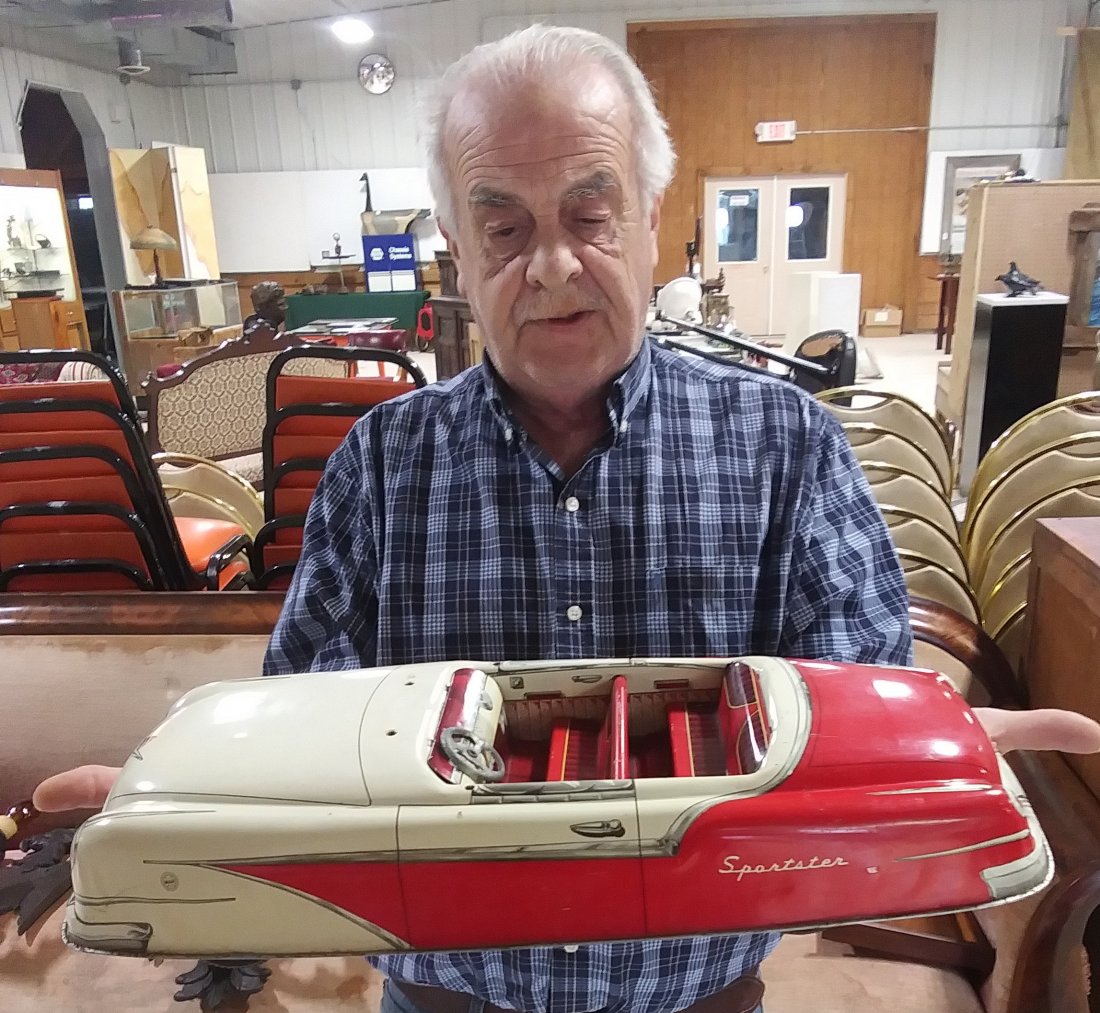 Marx's Sportster 1950's convertible toy car (1 of 5)