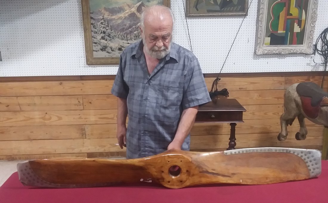 1940's era propeller: 5 by 7 laminated 5 board with hammered metal