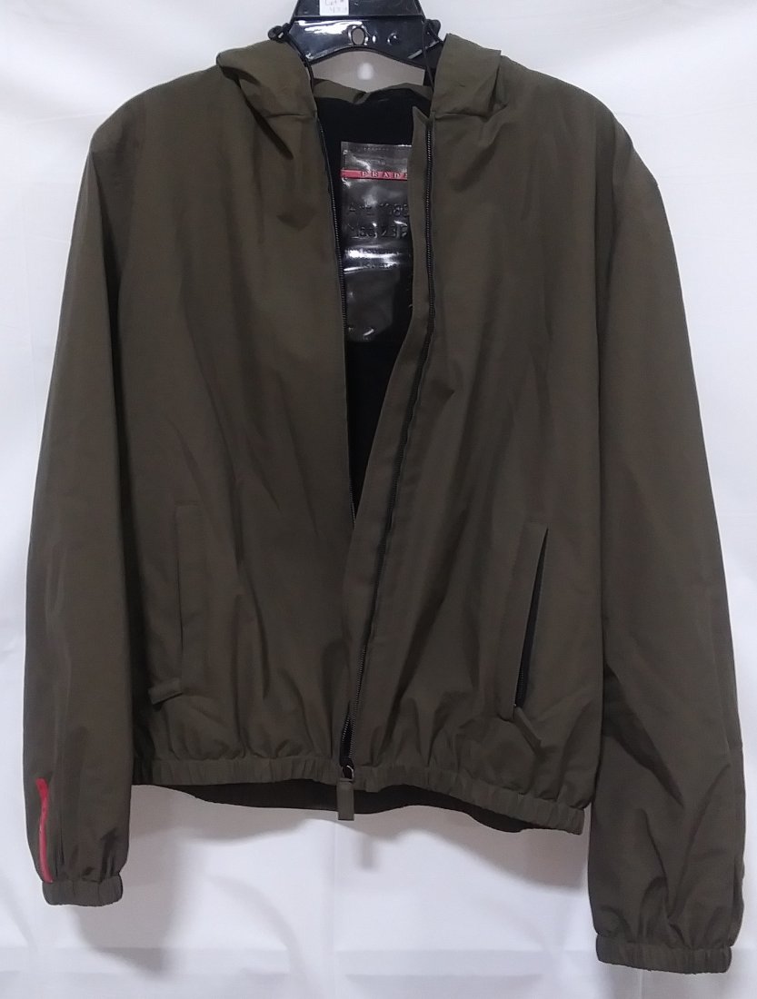 Prada green raincoat size 44: Prada green raincoat size 44