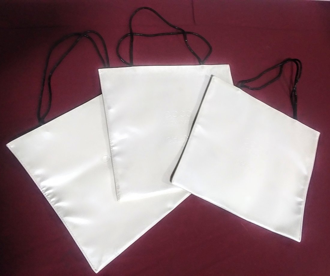 Set of 3 Coco Chanel white leather like bags: Set of 3 Coco Chanel white leather like bags