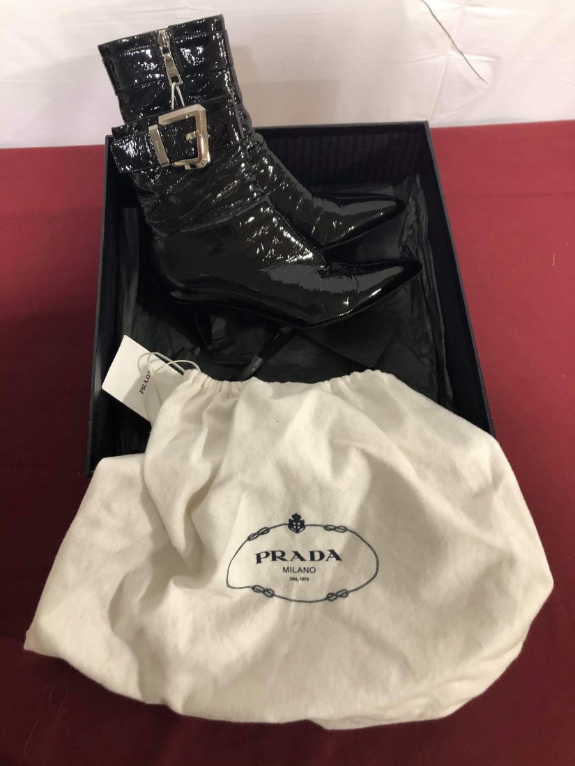 Prada patent leather boots with Silver Buckle size 36.5: Prada patent leather boots with Silver Buckle size 36.5