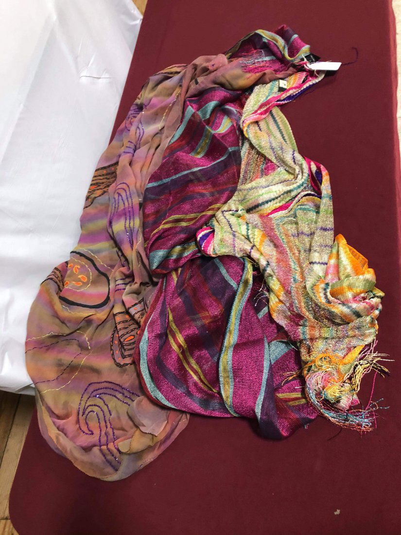 Lot of 3 Etro scarves funky 70's and 80's colors: Lot of 3 Etro scarves funky 70's and 80's colors