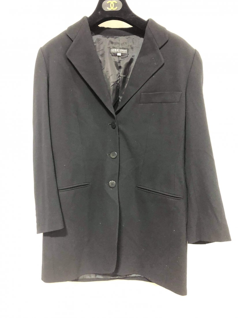 Giorgio Armani black women's Blazer size 44: Giorgio Armani black women's Blazer size 44