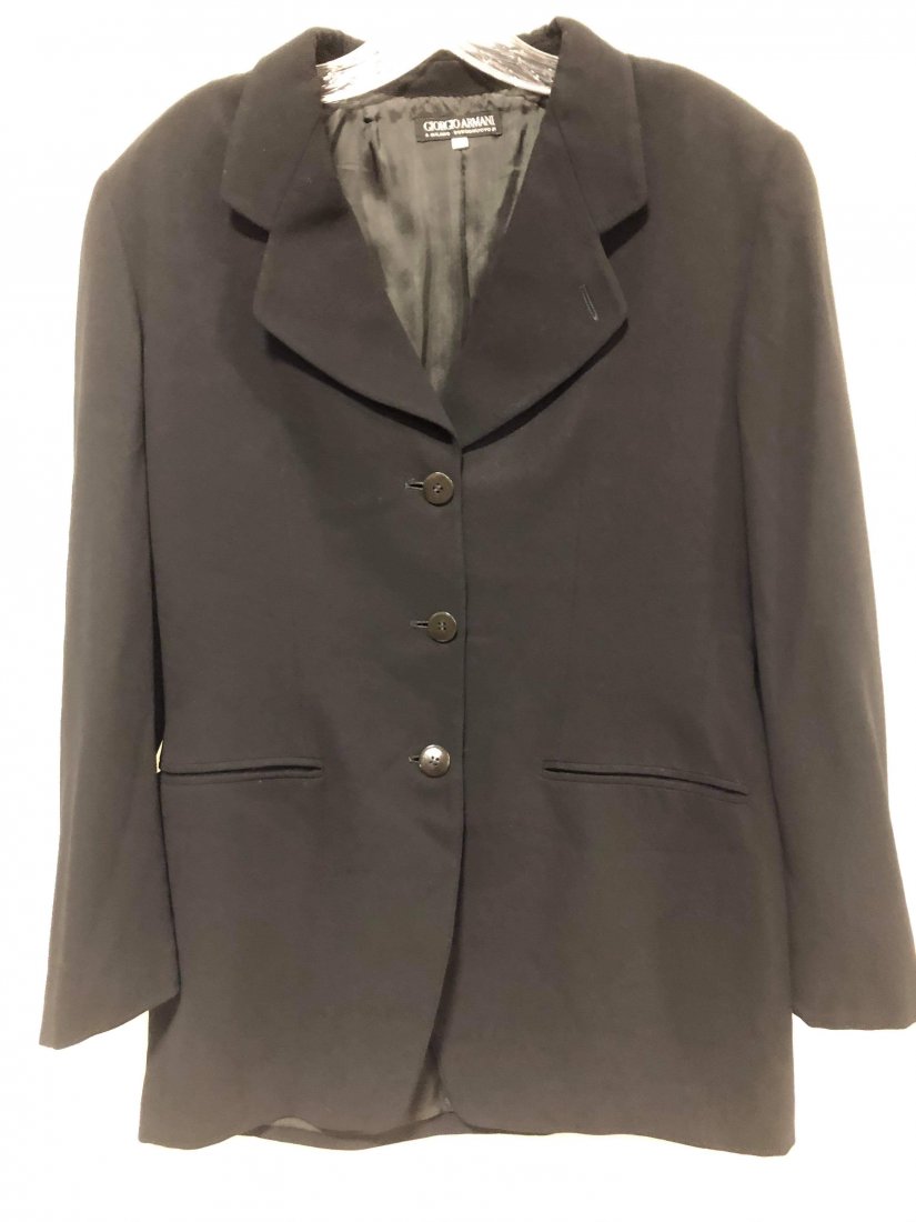 Giorgio Armani black blazer size 42: Giorgio Armani black blazer size 42