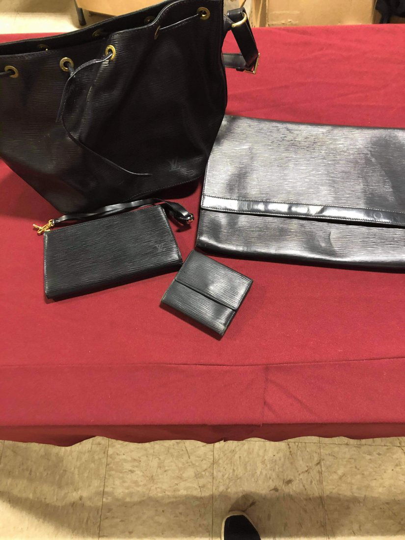 Louis Vitton 4 piece matching black set: Louis Vitton 4 piece matching black set