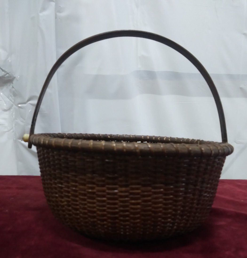 Nantucket swing handled basket 10 1/2" (1 of 3)
