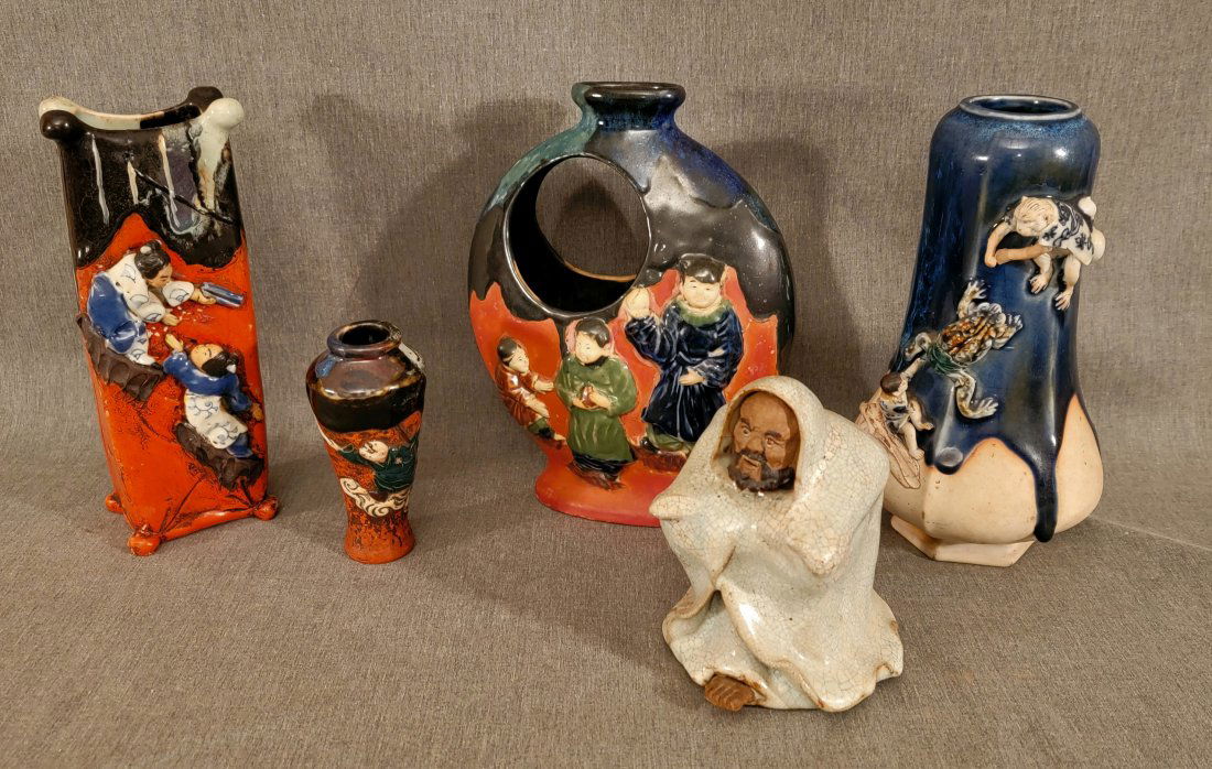 5 pieces of SUMIDA GAWA Pottery vases etc (1 of 8)