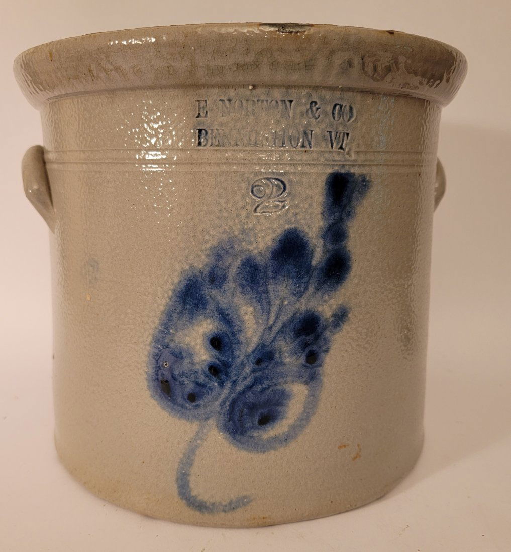 E Norton & Co Bennington VT 2 gallon crock (1 of 6)