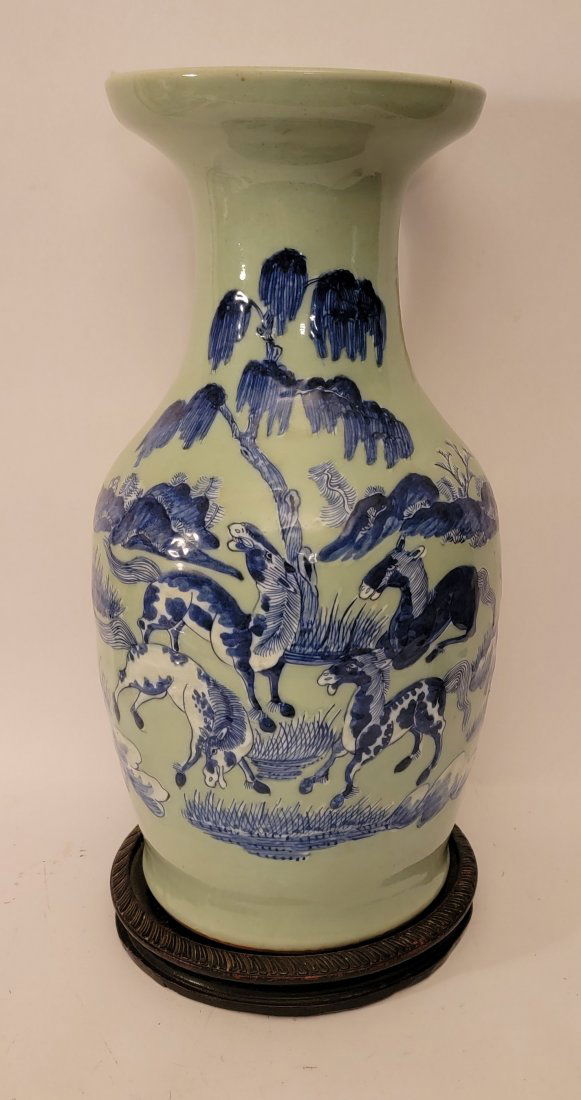 18 in tall Vase with horses 🐎 unique on wooden (1 of 9)