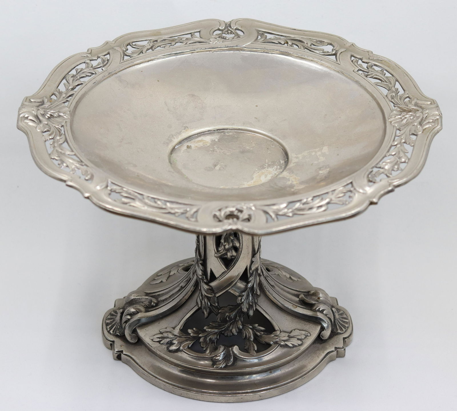 Christofle-Gallia silver plated Nouveau tazza, circa: Christofle-Gallia silver plated Nouveau tazza, circa 1920s, H.15.8cm W.25cm