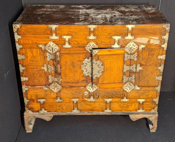 A late 19th/ early 20th century Chinese cabinet, raised: A late 19th/ early 20th century Chinese cabinet, raised on stand, H.78cm W.88cm D.41cm