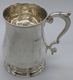 A George II silver tankard, London hallmarks, possibly