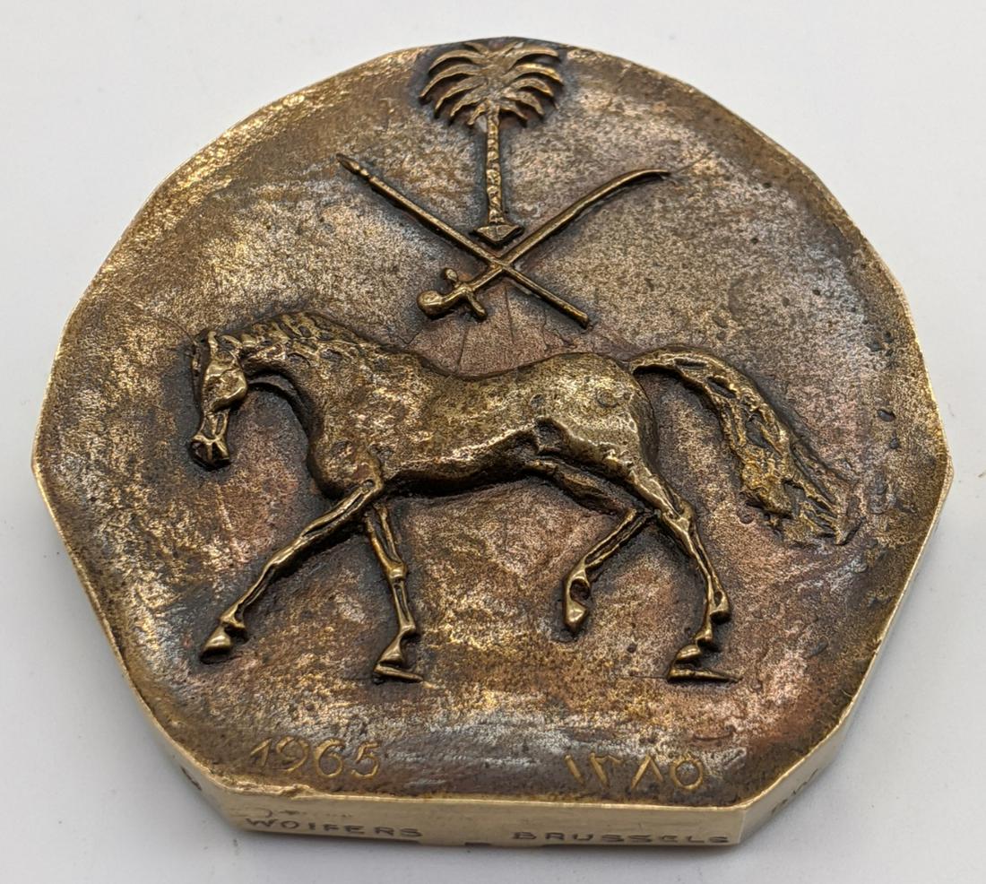 Wolfers of Brussels gilt silver medallion of The: Wolfers of Brussels gilt silver medallion of The Equestrian Club, Saudi Arabia, 1965, 126g, D.6cm