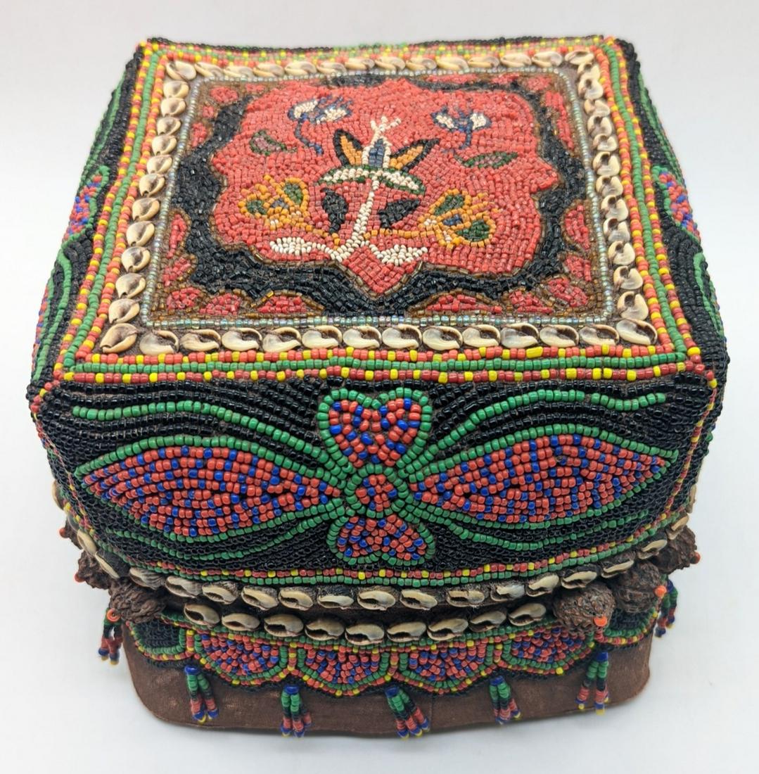 Early 20th century Indonesian beaded betel box in the form of a basket, Batak People, H.13cm W.15cm: Early 20th century Indonesian beaded betel box in the form of a basket, Batak People, H.13cm W.15cm