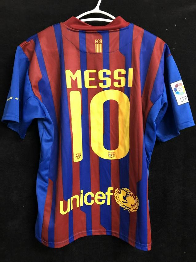 Lionel Messi Barcelona Soccer Jersey (Small): Lionel Messi Barcelona Soccer Jersey (Small)