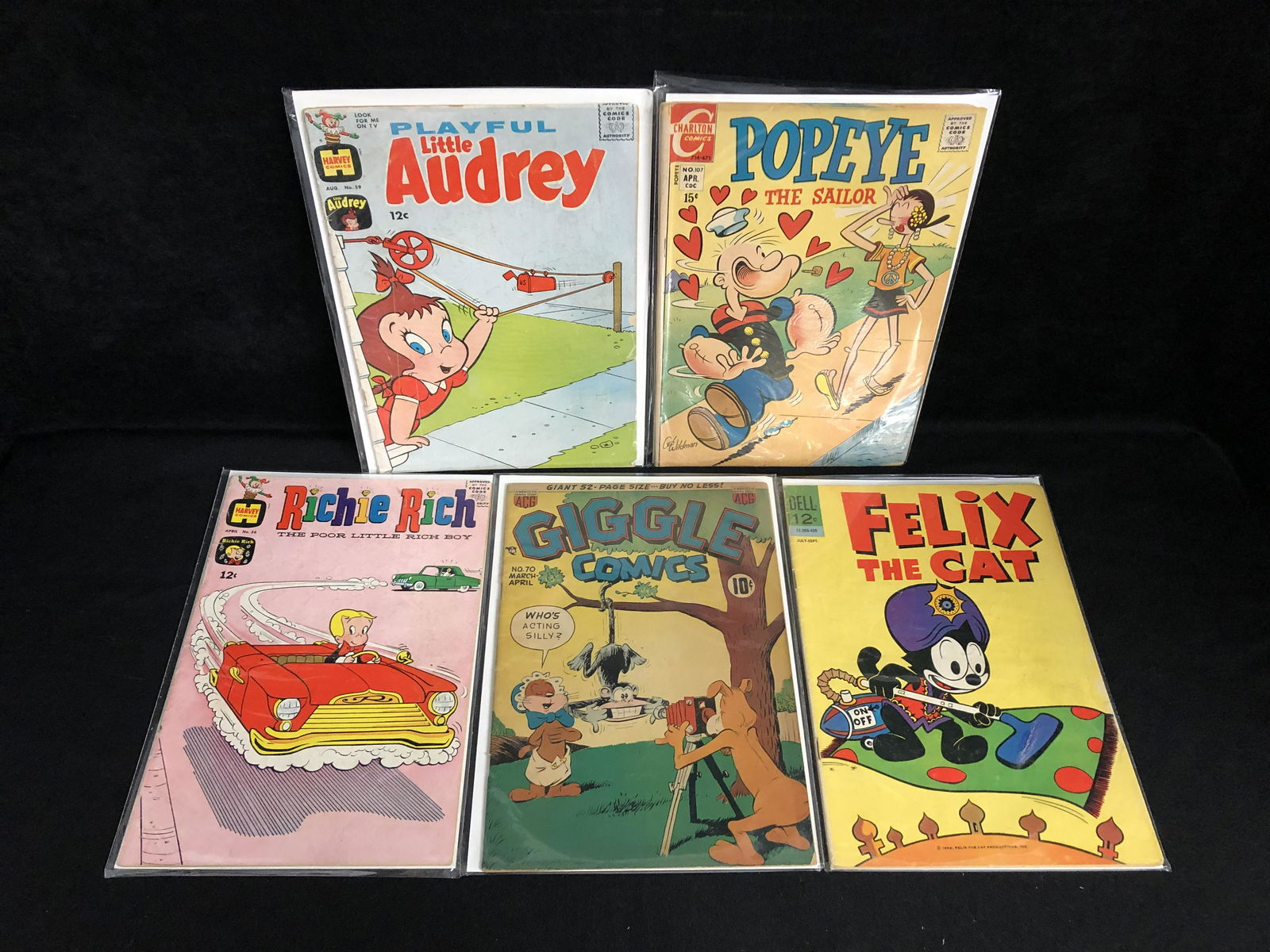 VINTAGE COMIC BOOK LOT (VARIOUS COMICS) (1 of 1)