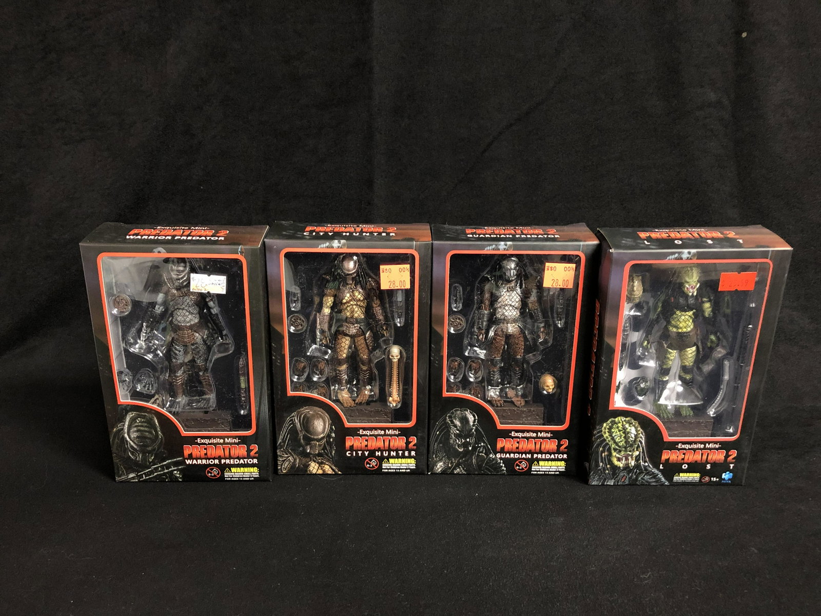 PREDATOR 2 VINYL FIGURES LOT: PREDATOR 2 VINYL FIGURES LOT