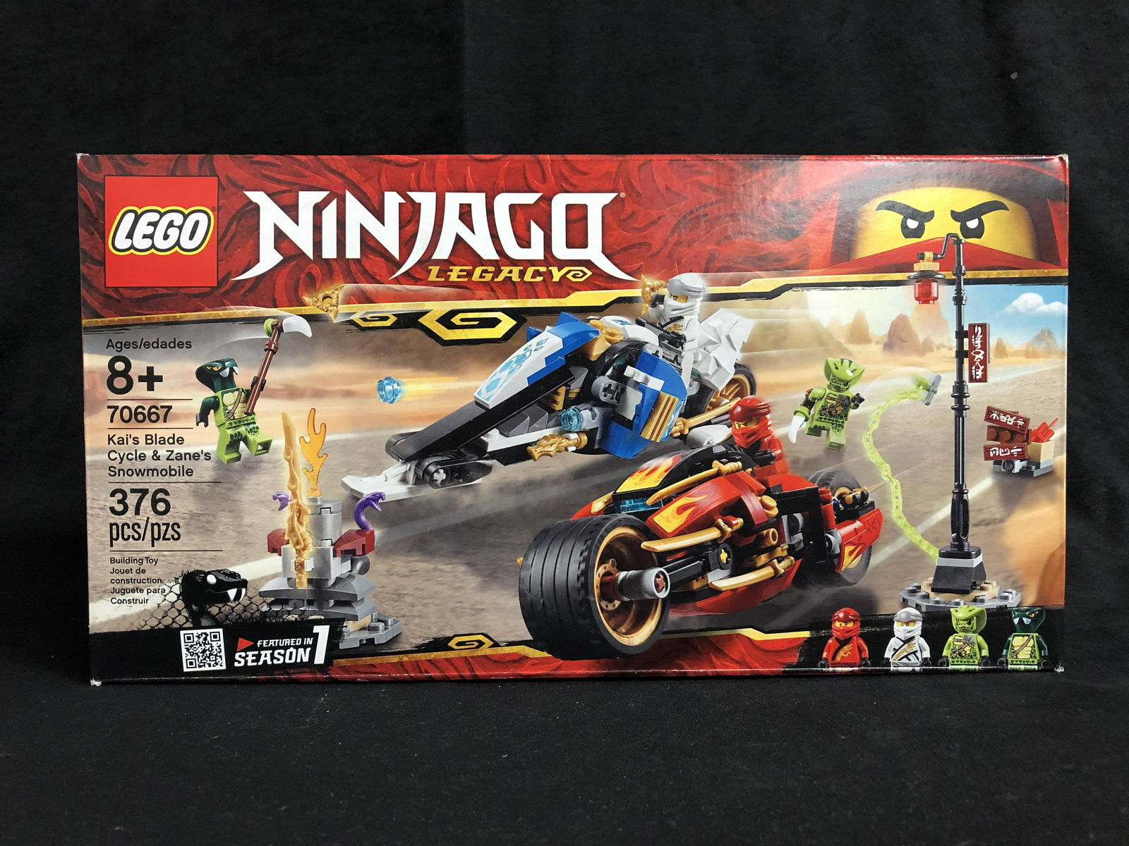 70667 LEGO Ninjago Kai's Blade Cycle & Zane's Snowmobil: 70667 LEGO Ninjago Kai's Blade Cycle & Zane's Snowmobile