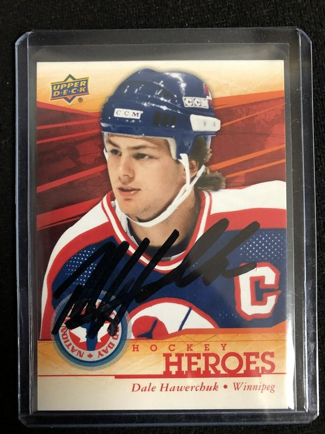 DALE HAWERCHUK SIGNED UPPER DECK HOCKEY CARD (1 of 1)