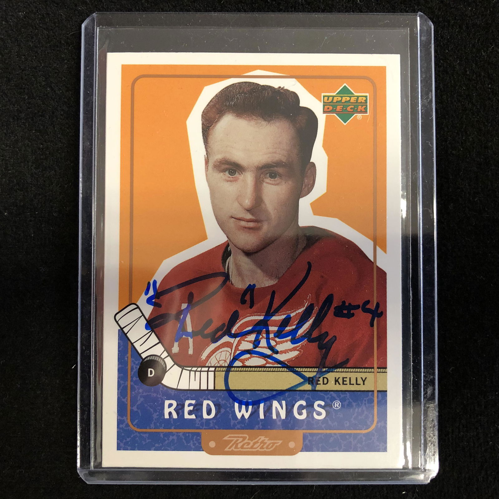 RED KELLY SIGNED UPPER DECK HOCKEY CARD (1 of 1)