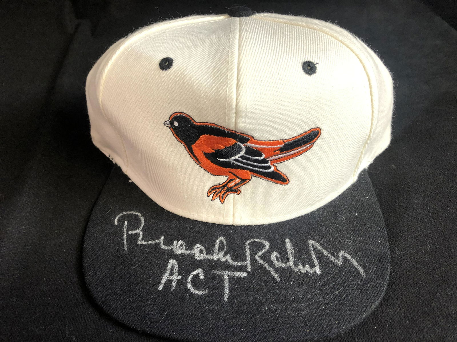 BROOKS ROBINSON SIGNED BASEBALL BALL CAP (1999 ACT) (1 of 1)