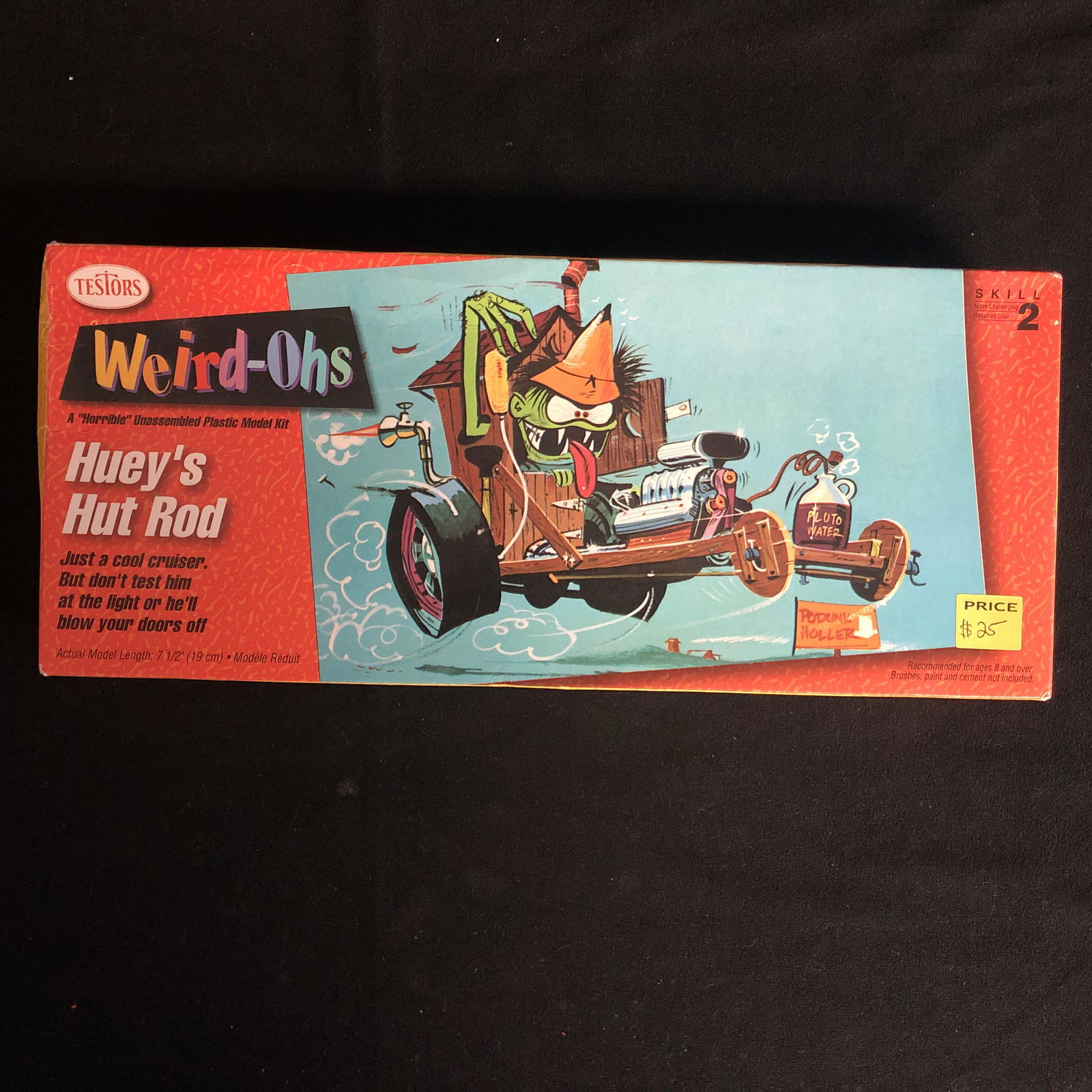 TESTORS WEIRD-OHS HUEY'S HUT ROD (19 cm) (1 of 2)
