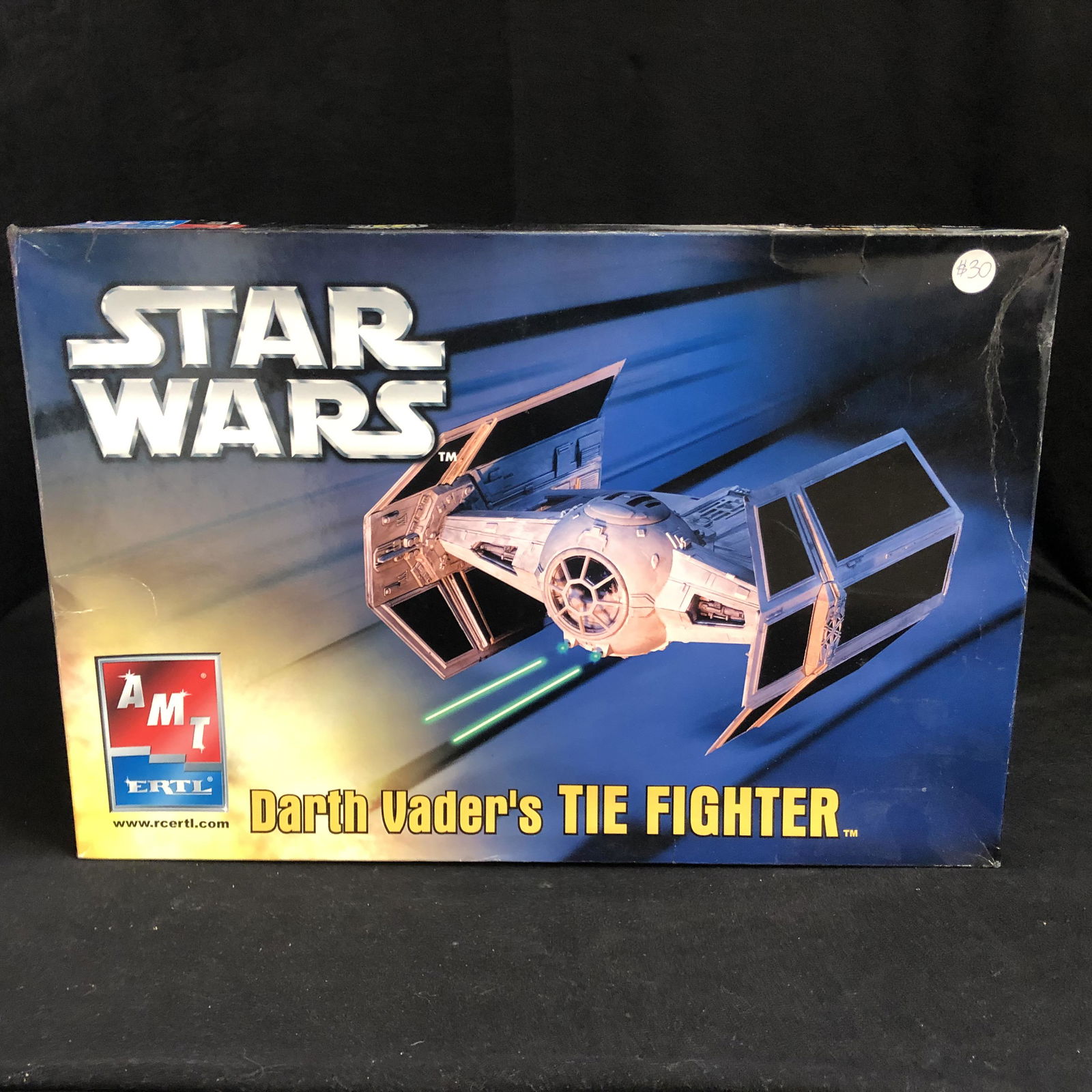 AMT/ ERTL STAR WARS DARTH VADER'S TIE FIGHTER MODEL KIT: AMT/ ERTL STAR WARS DARTH VADER'S TIE FIGHTER MODEL KIT