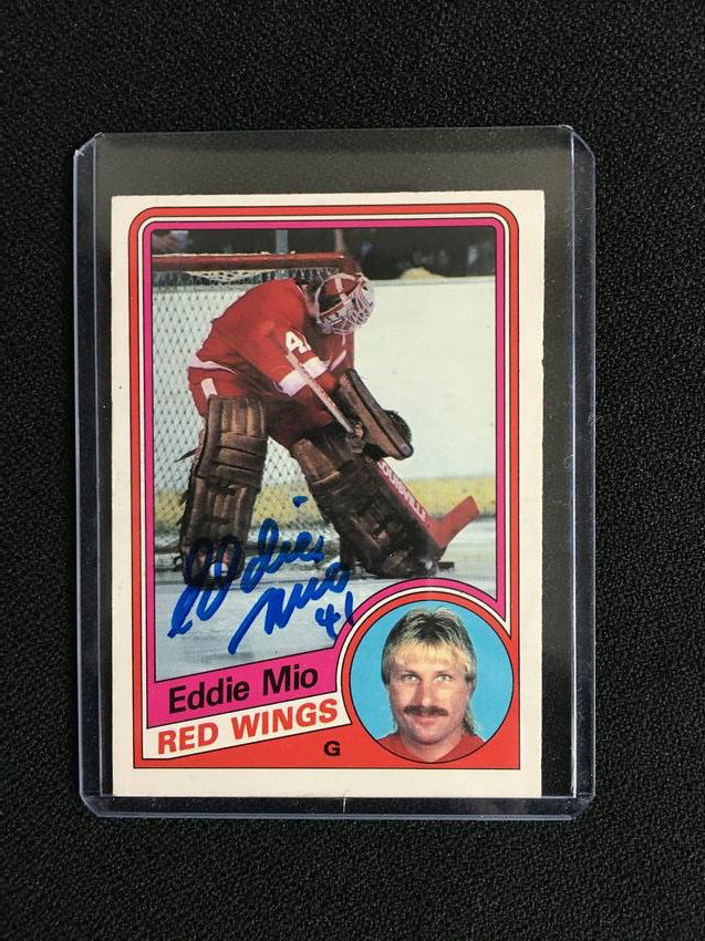 EDDIE MIO SIGNED VINTAGE HOCKEY CARD (1 of 1)