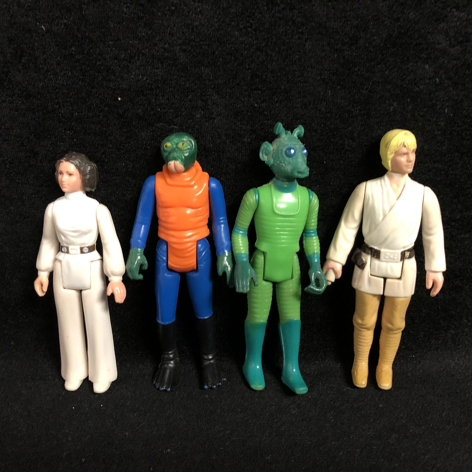 1977 KENNER STAR WARS ACTION FIGURE LOT (1 of 1)