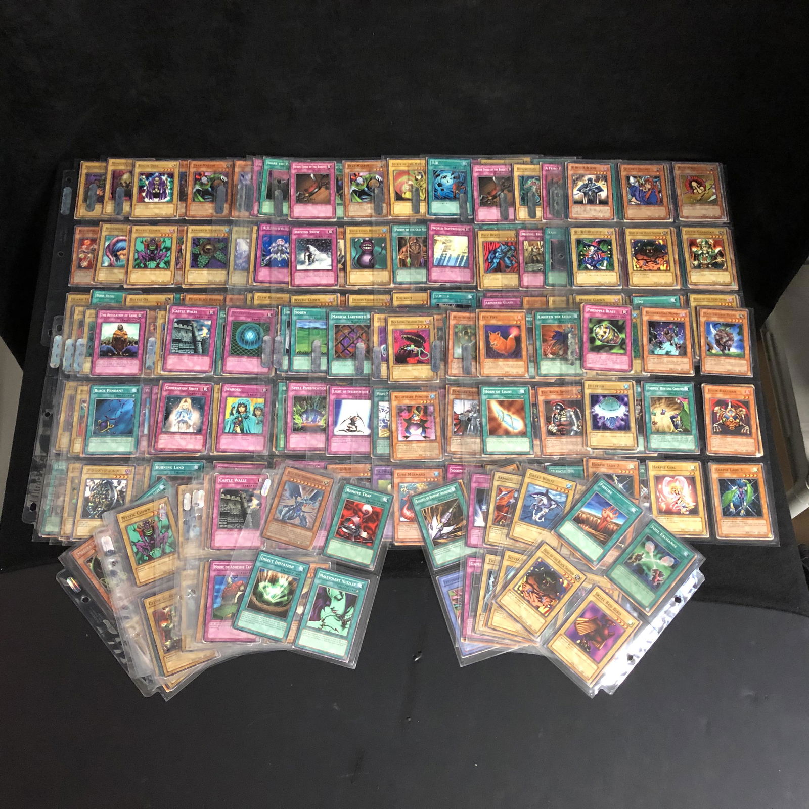 MAGIC THE GATHERING TRADING CARDS (1 of 1)