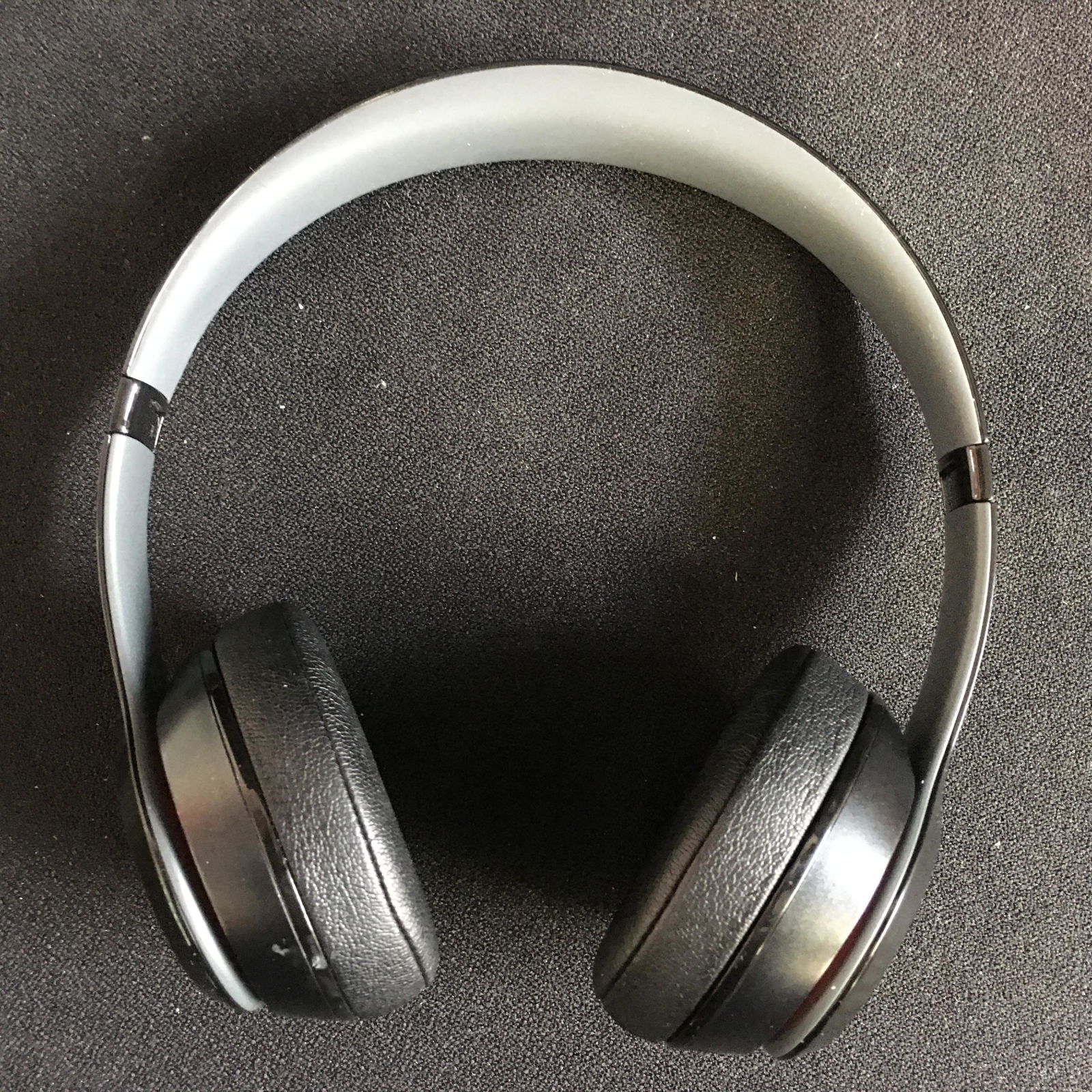 Beats by Dr. Dre Solo Pro On-Ear Noise Cancelling (1 of 3)