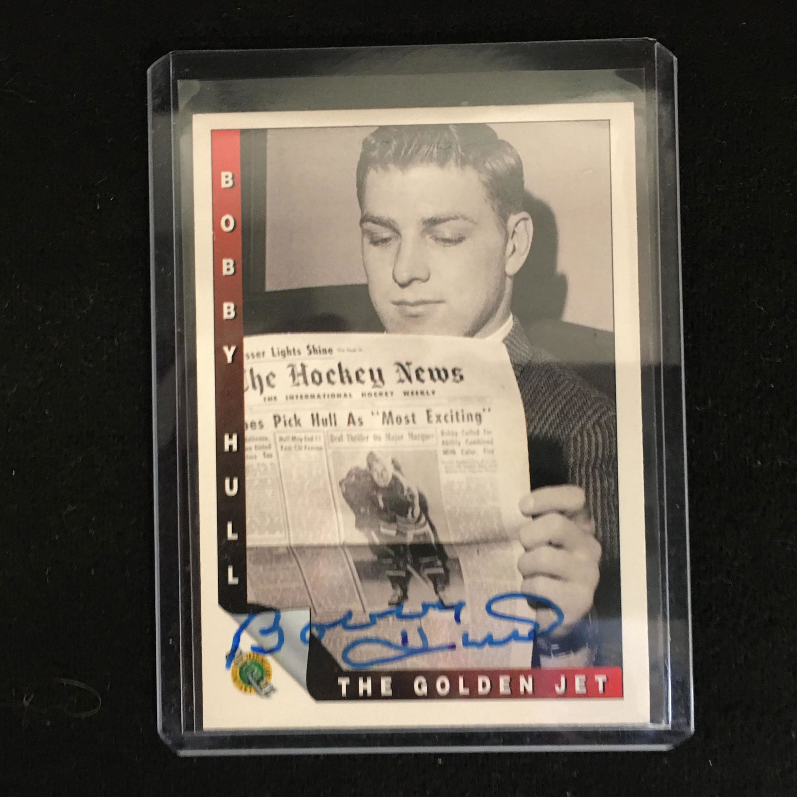 BOBBY HULL SIGNED ULTIMATE HOCKEY TRADING CARD (1 of 1)