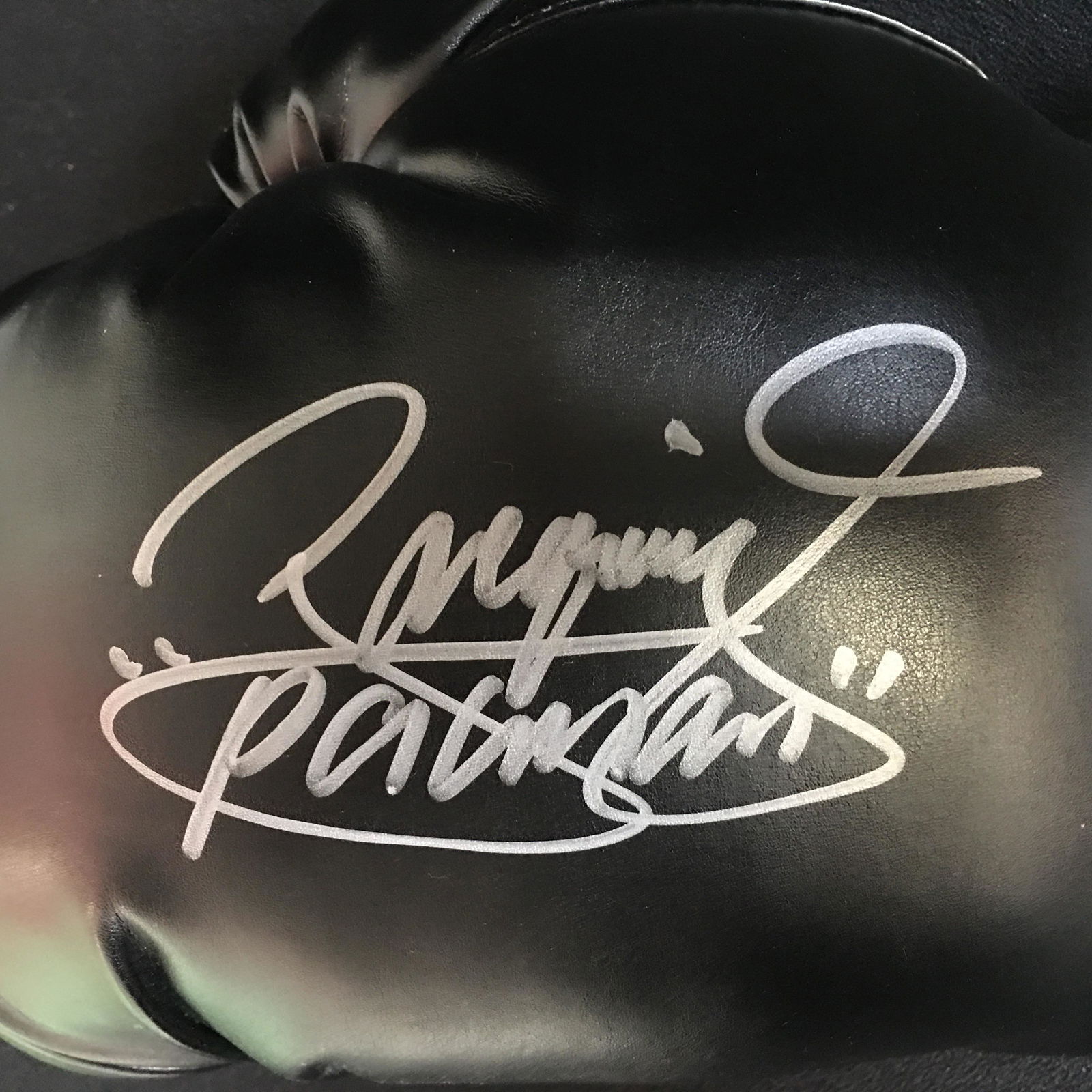 Manny Pacquiao Signed Everlast Boxing Glove (PSA COA) (1 of 2)