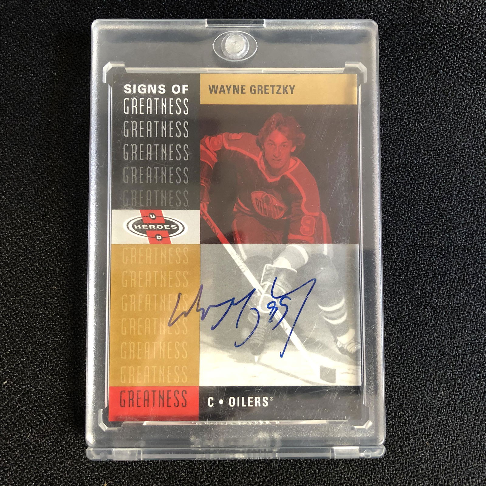 2001 WAYNE GRETZKY SIGN OF HEROES AUTOGRAPHED CARD (1 of 2)