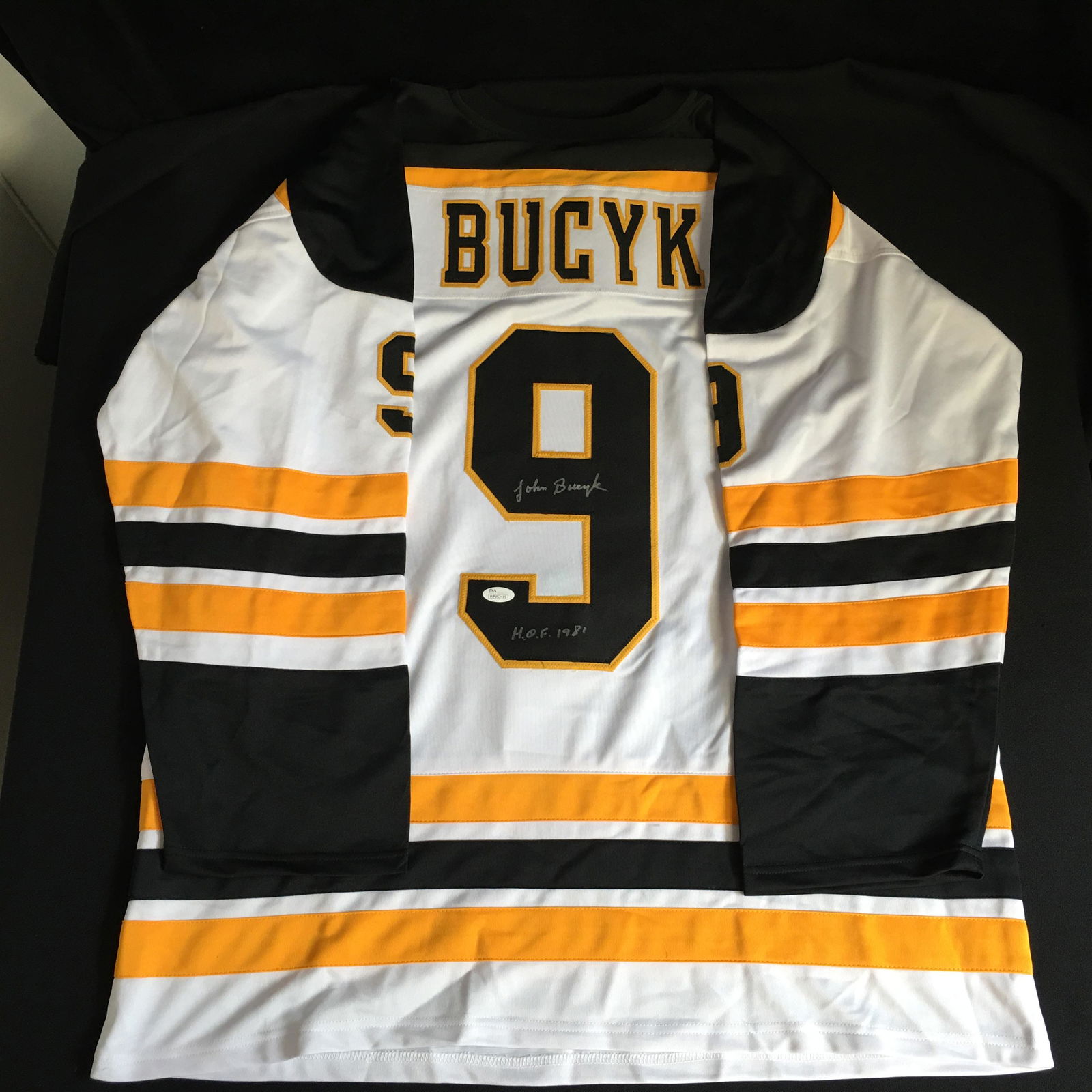 JOHNNY BUCYK SIGNED BOSTON BRUINS JERSEY JSA COA (1 of 3)