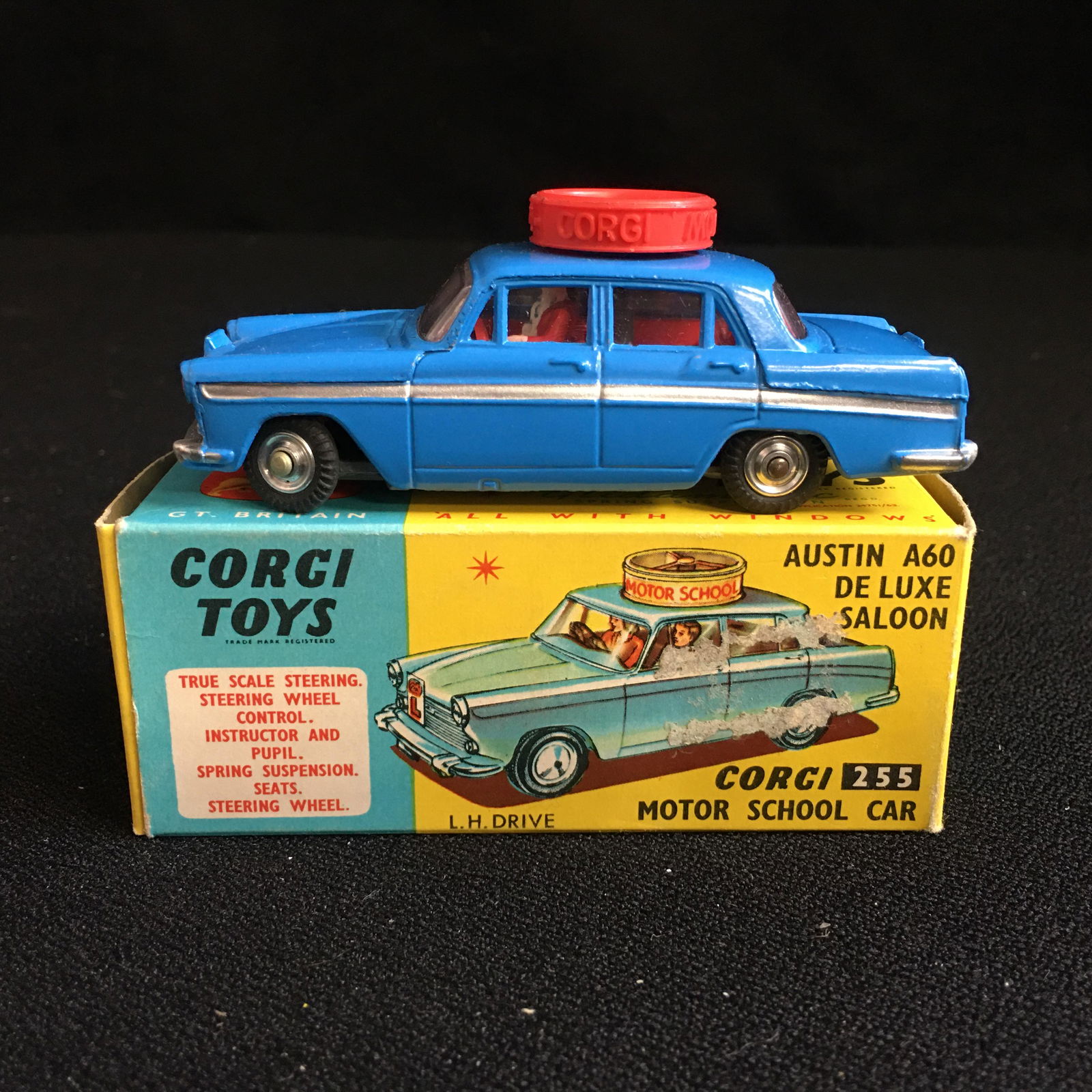 VINTAGE MINT IN BOX DINKY TOYS (1 of 3)