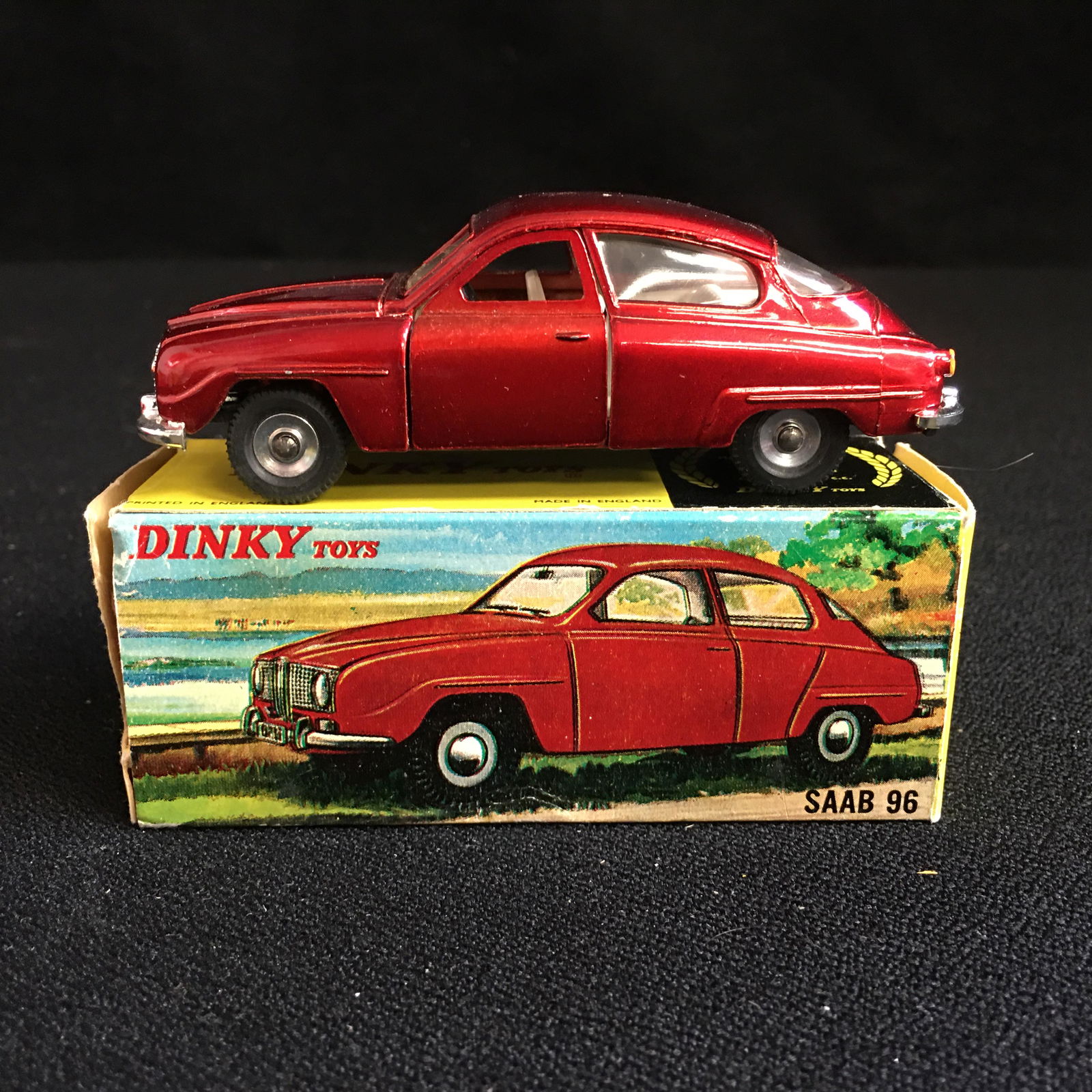 VINTAGE MINT IN BOX DINKY TOYS (1 of 3)