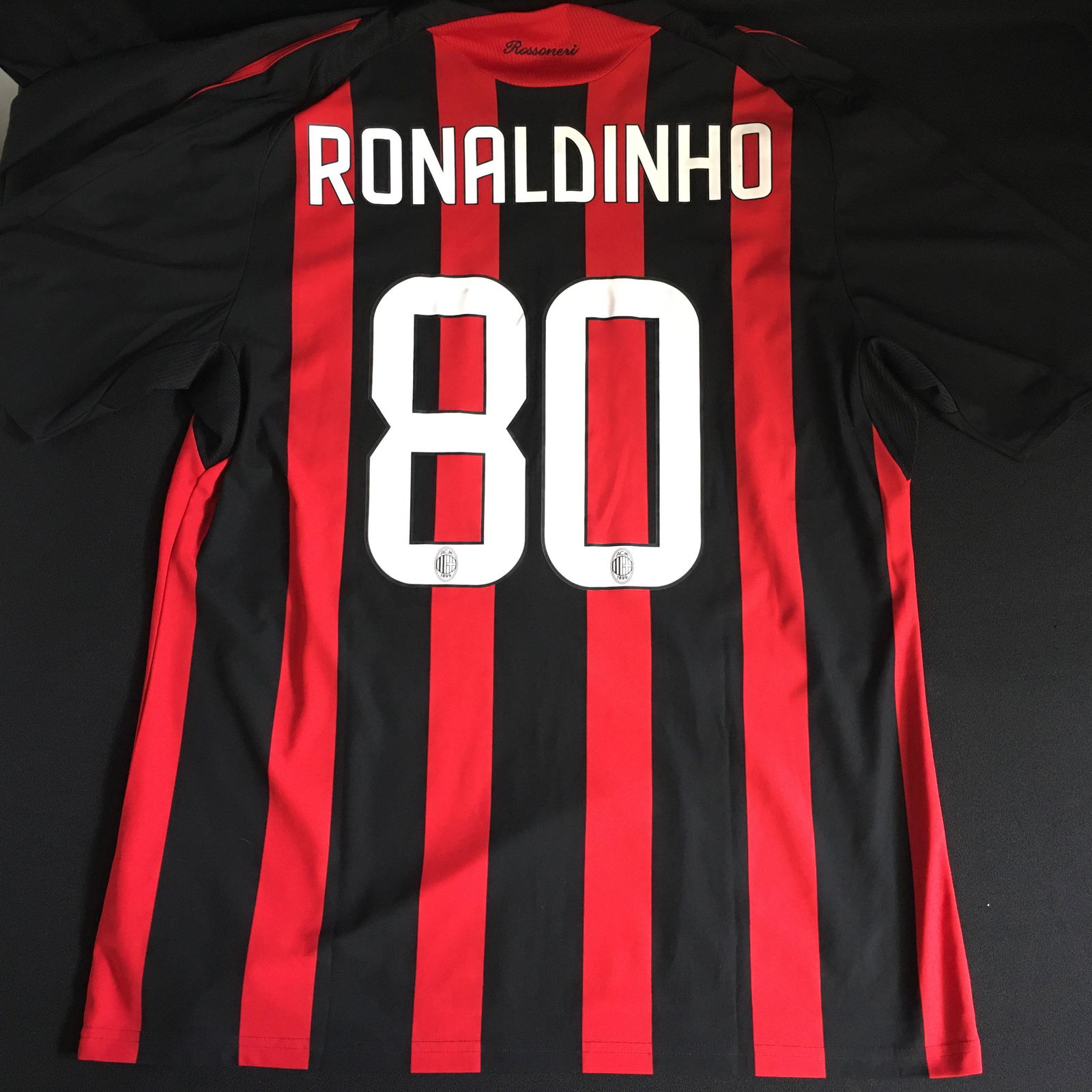 RONADHINO AC MILAN ADIDAS AUTHENTIC SOCCER JERSEY: RONADHINO AC MILAN ADIDAS AUTHENTIC SOCCER JERSEY