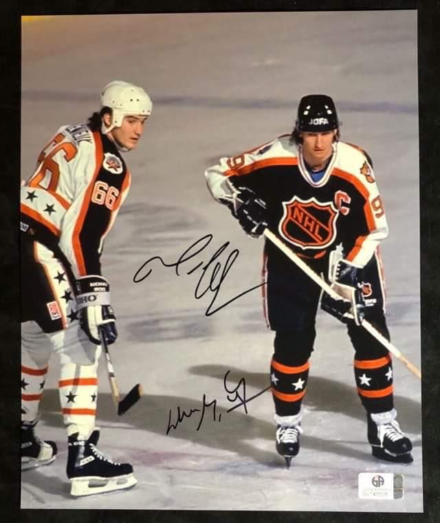 RARE WAYNE GRETZKY & MARIO LEMIEUX DUAL SIGNED ALL-STAR: RARE WAYNE GRETZKY & MARIO LEMIEUX DUAL SIGNED ALL-STAR PHOTO ([GLOBAL COA)
