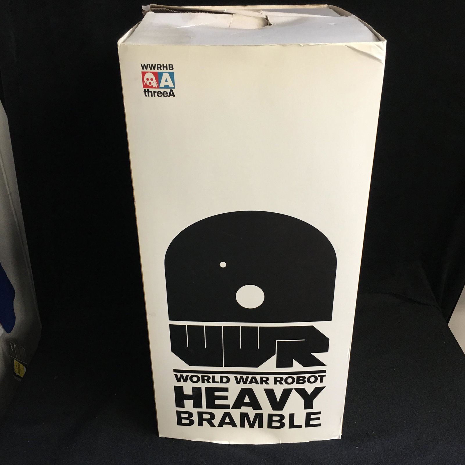 World War Robot - Figure: Heavy Bramble: World War Robot - Figure: Heavy Bramble