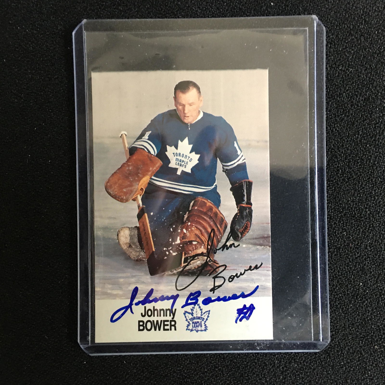 JOHNNY BOWER SIGNED HOCKEY CARD (1 of 1)