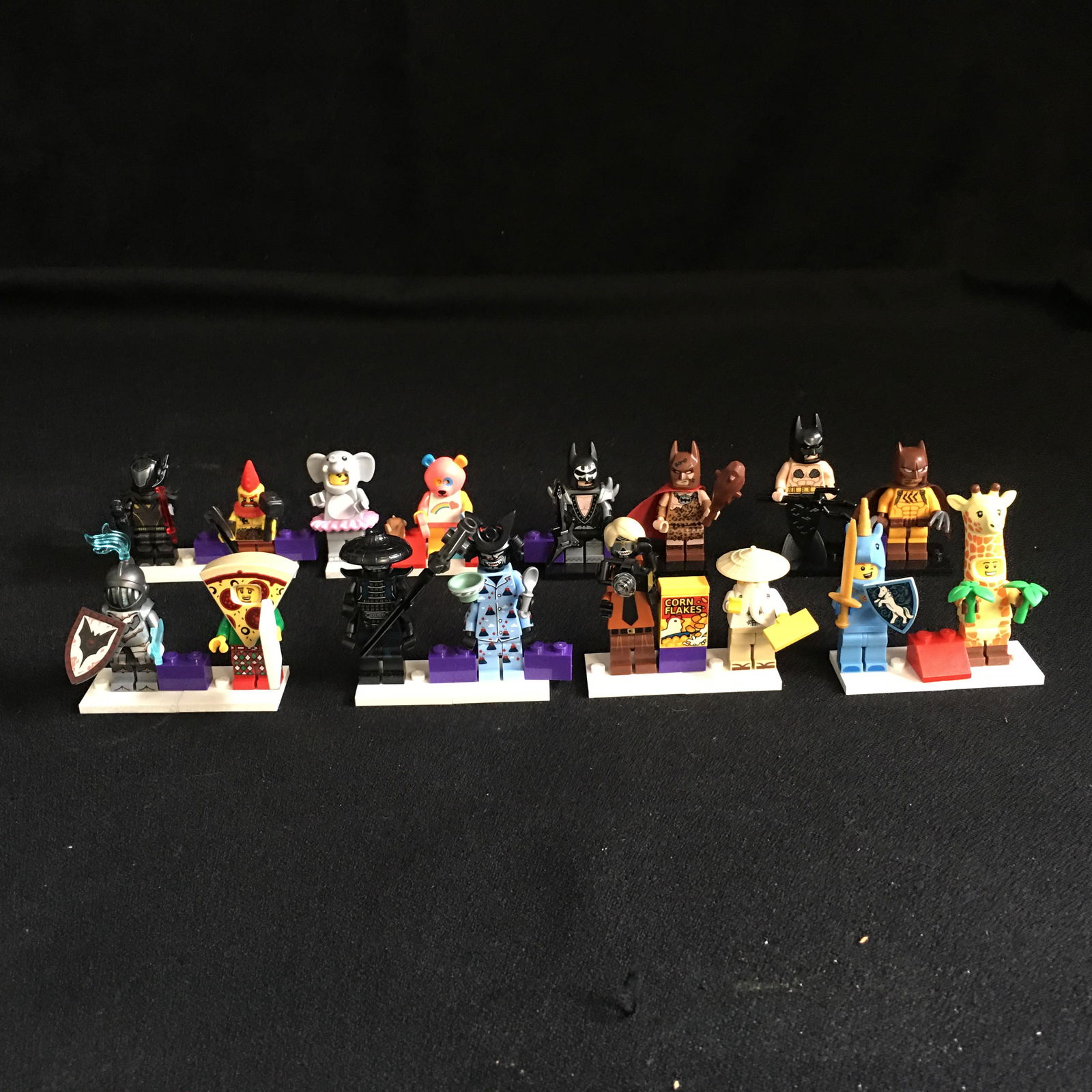 LEGO MINI FIGURES LOT (1 of 1)