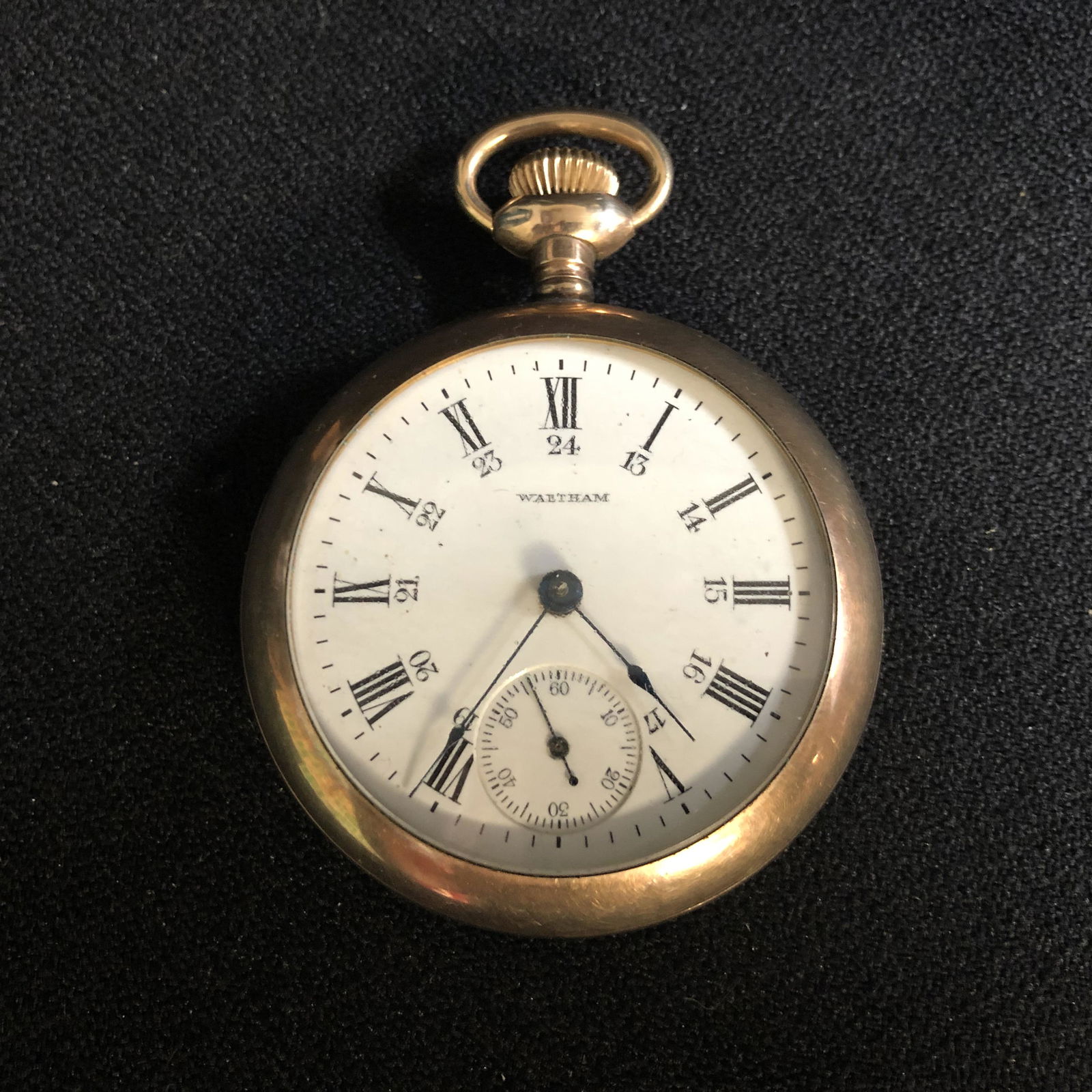 1800s WALTHAM OPEN FACE POCKET WATCH (1 of 2)