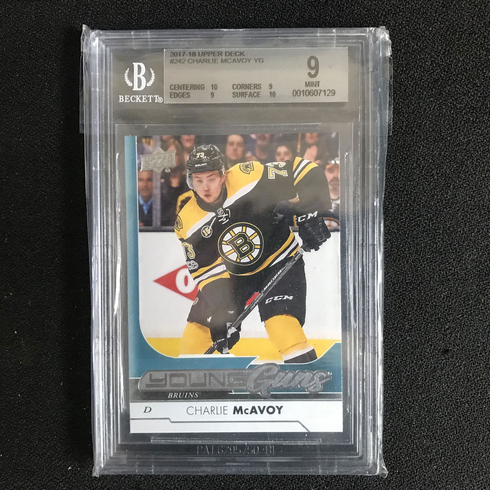 2017-18 CHARLIE MCAVOY UPPER DECK YOUNG GUNS ROOKIE (1 of 1)