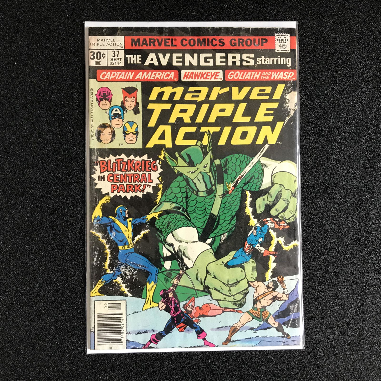 MARVEL TRIPLE ACTION #37 (MARVEL COMICS) (1 of 1)