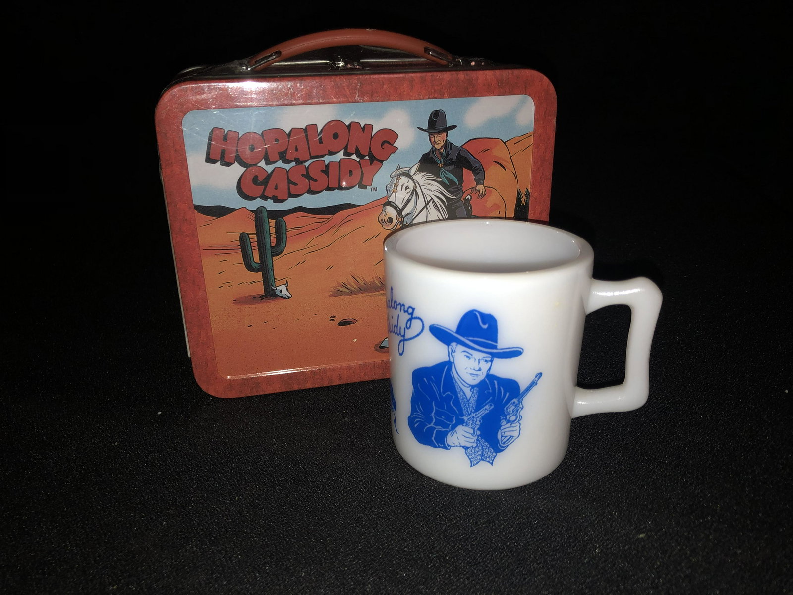 HOPALONG CASSIDY COLLECTIBLES LOT (LUNCH BOX, MUG)HOPAL (1 of 1)