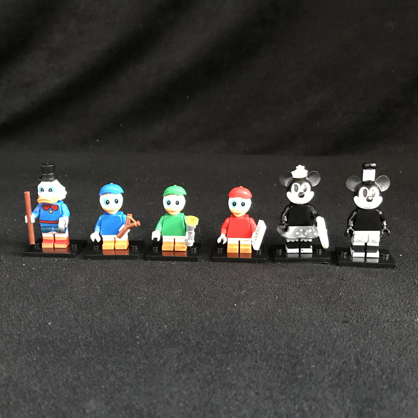 DISNEY LEGO MINIFIGURES LOT: DISNEY LEGO MINIFIGURES LOT