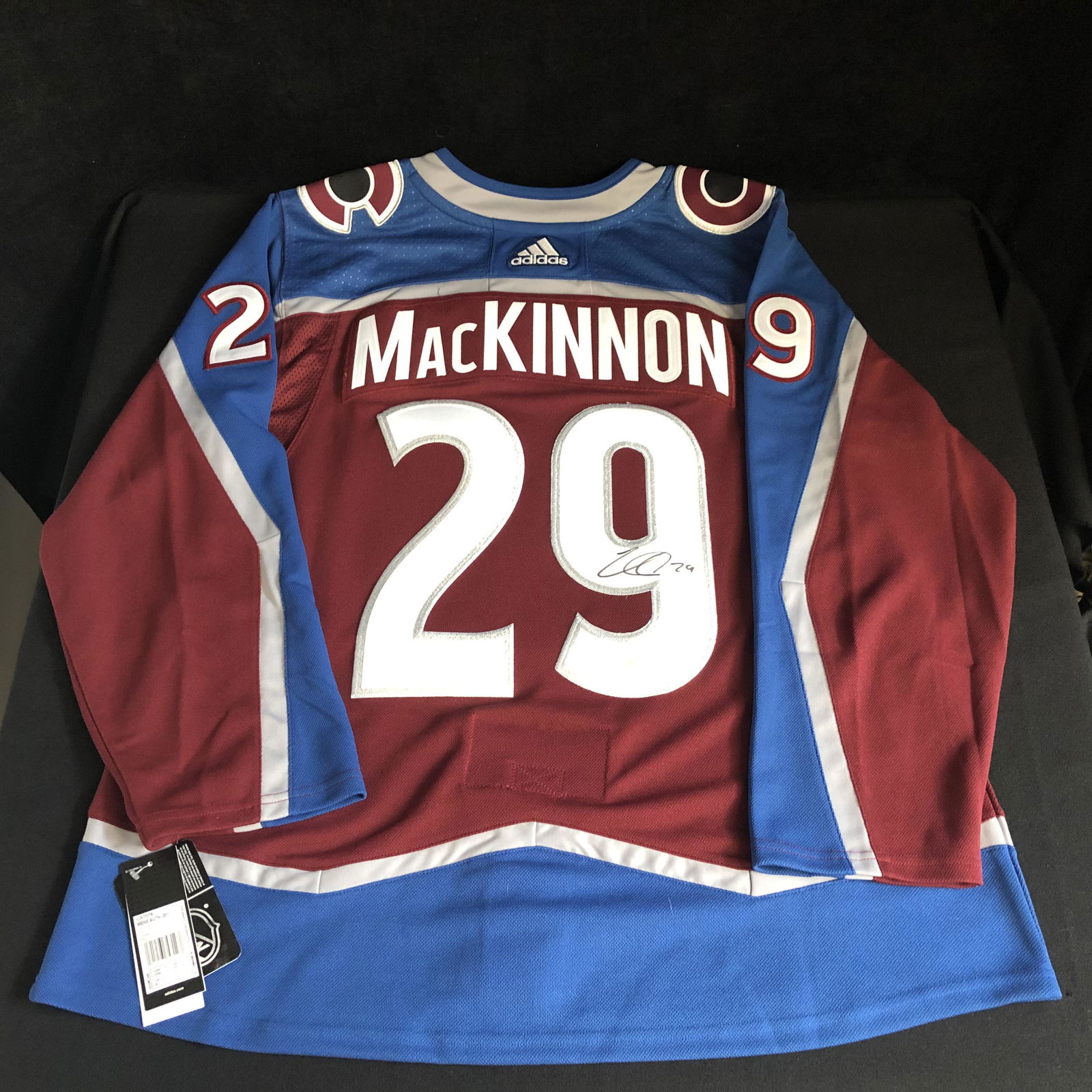 NATHAN MACKINNON SIGNED COLORADO AVALANCHE ADIDAS PRO J (1 of 4)