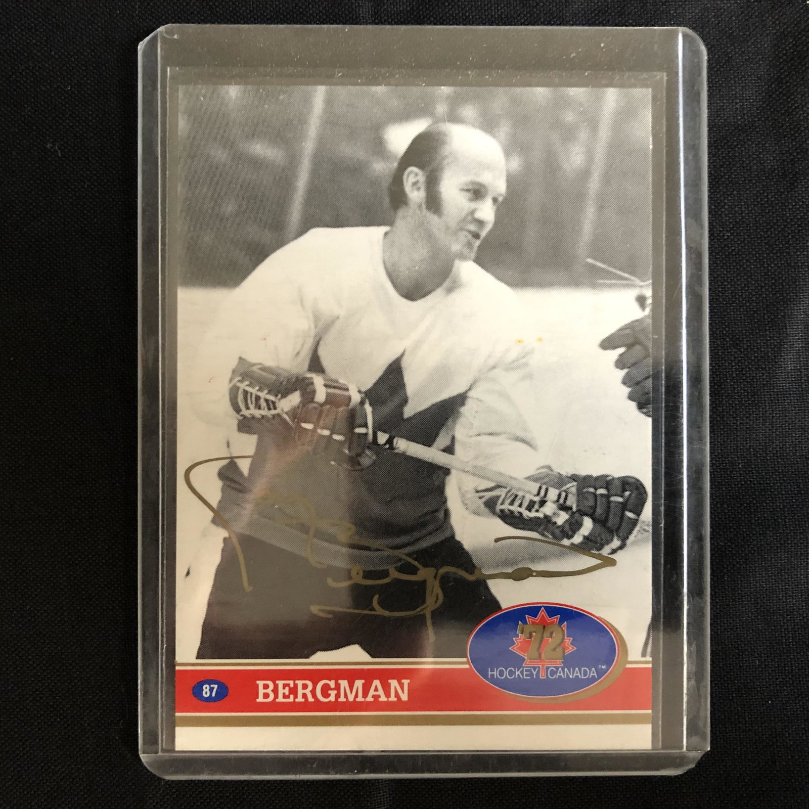 Team Canada 1972 Gary Bergman Rare Future Trends: Team Canada 1972 Gary Bergman Rare Future Trends Hand-Signed Card