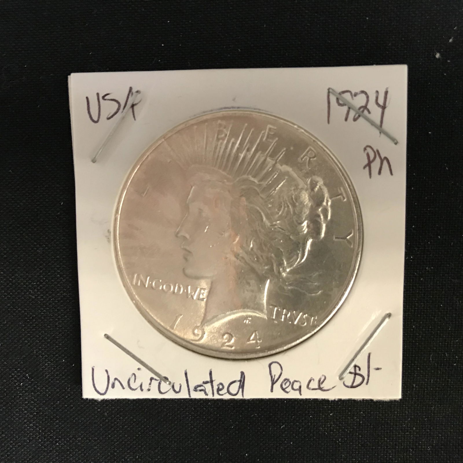 1924 USA PEACE SILVER DOLLAR (PHILADELPHIA MINTED) (1 of 2)